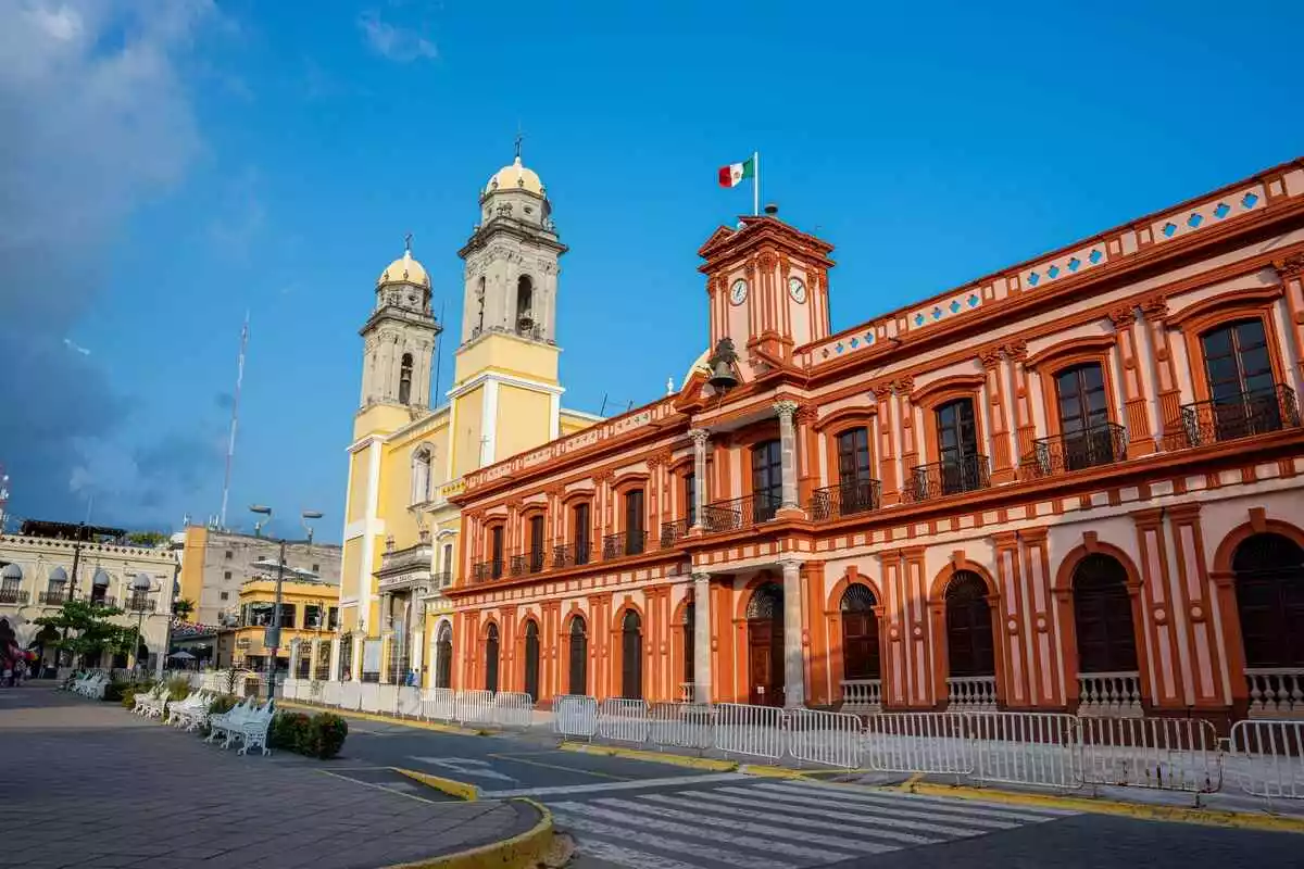 En Colima se destruyeron 279 máquinas tragamonedas ilegales, en Aguascalientes, lanzan campaña de prevención