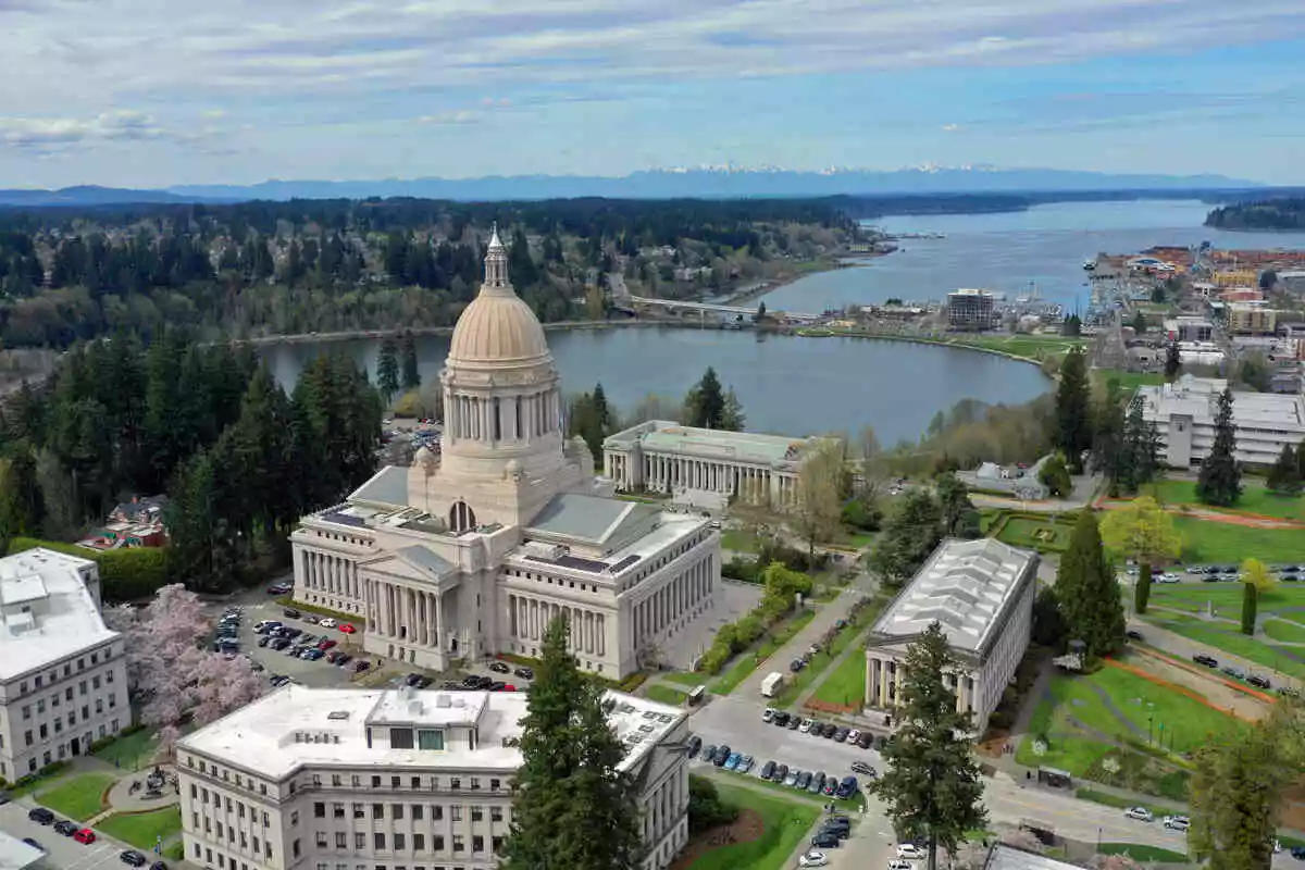 Washington Legalizes Betting on In-State College Teams