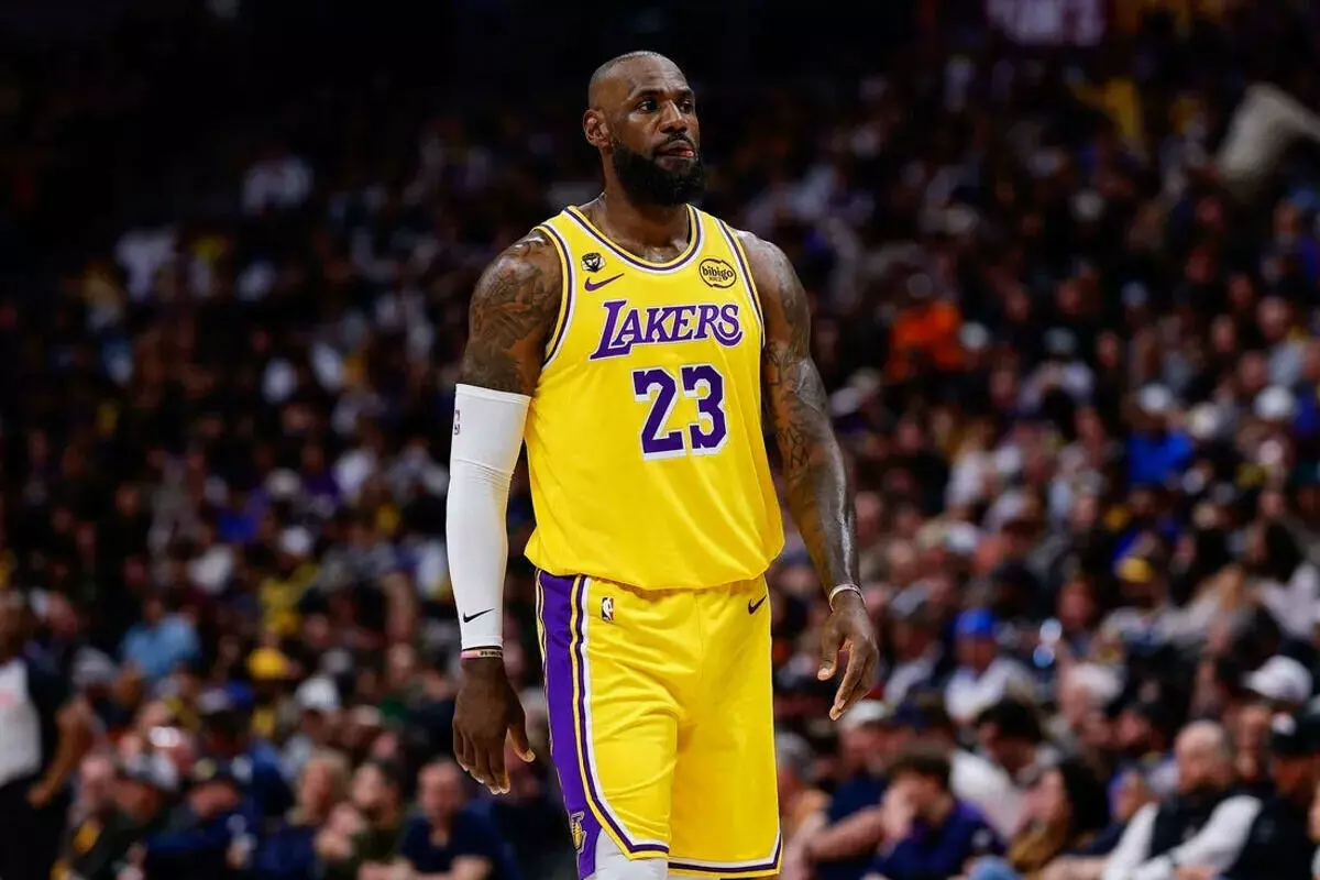 LeBron James’ Next Team Predictions: Golden State Poised to Build “Super” Team