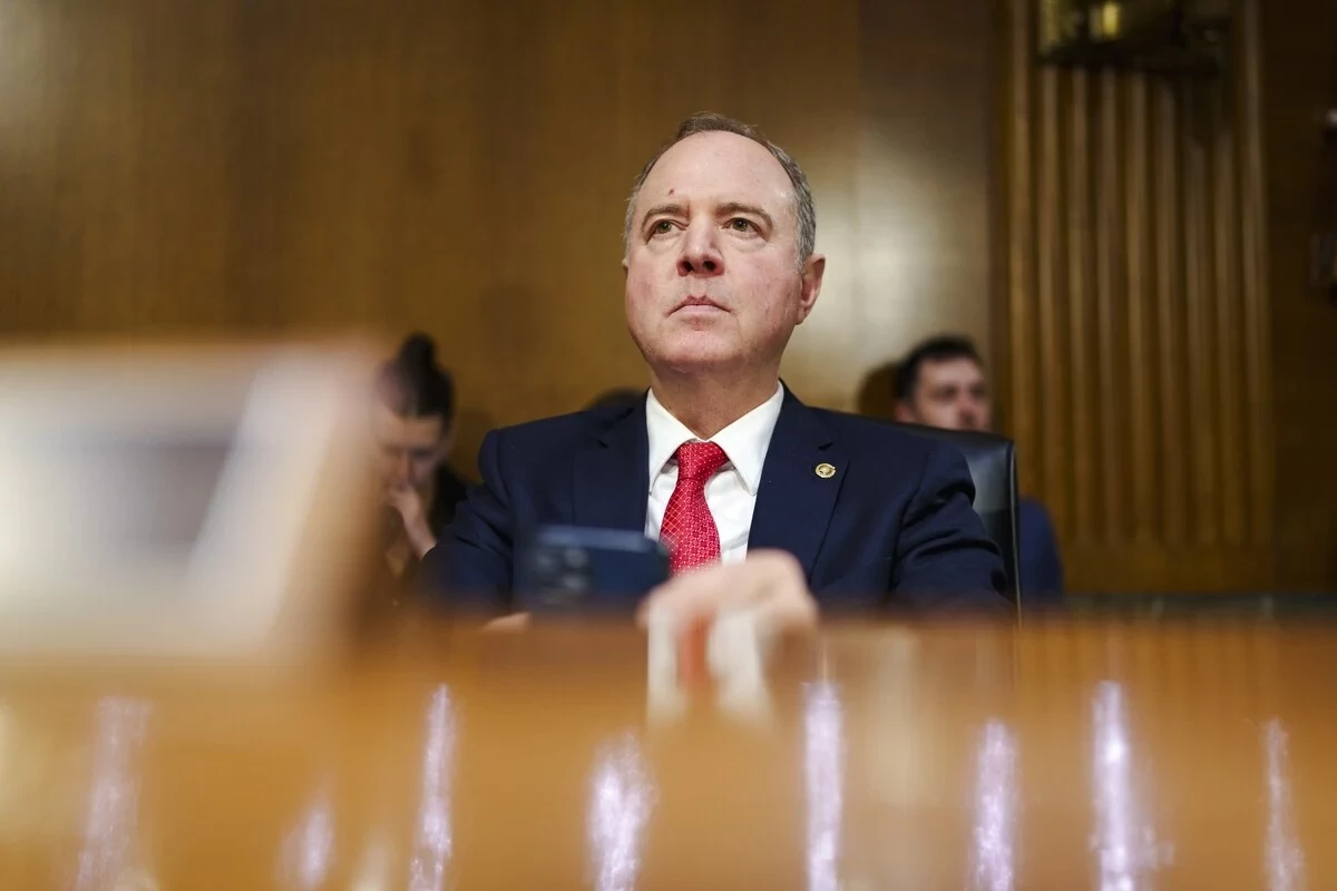 Two Senators Question CFTC over Categorization of Prediction Markets