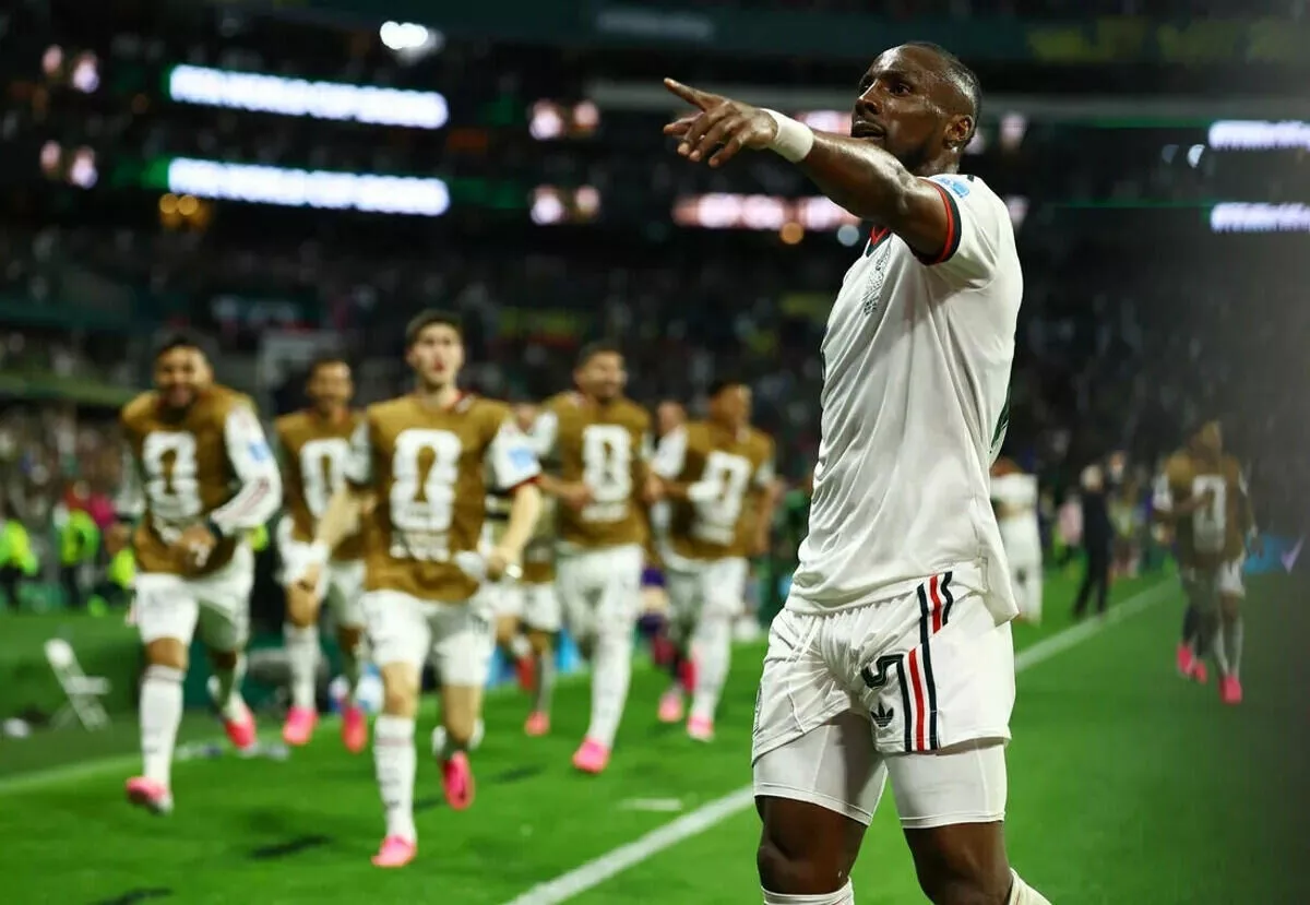 Mexico's Julian Quinones celebrates scoring their second goal