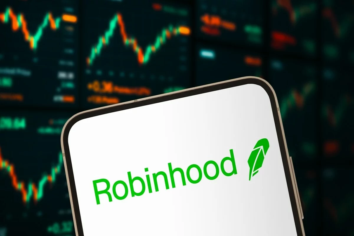 Robinhood Sets Quarterly Revenue Record of $1.31 Billion