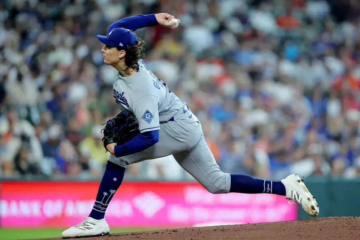 Los Angeles Dodgers pitcher Tyler Glasnow delivers a pitch against the Houston Astros