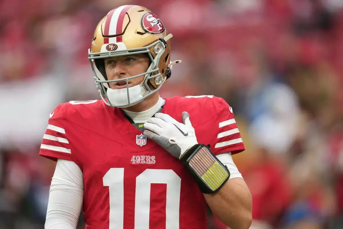 49ers quarterback Mac Jones during a game