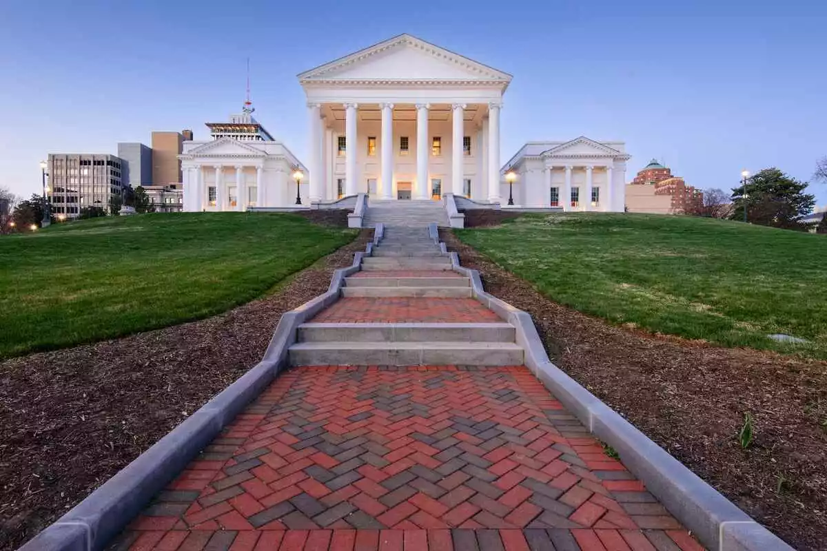 Virginia Sweeps Casino Debate Extended as SB 579 Shifts Toward Industry Study