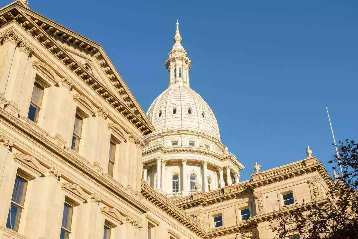 Michigan Gaming Control Board Targets 40+ Offshore Platforms