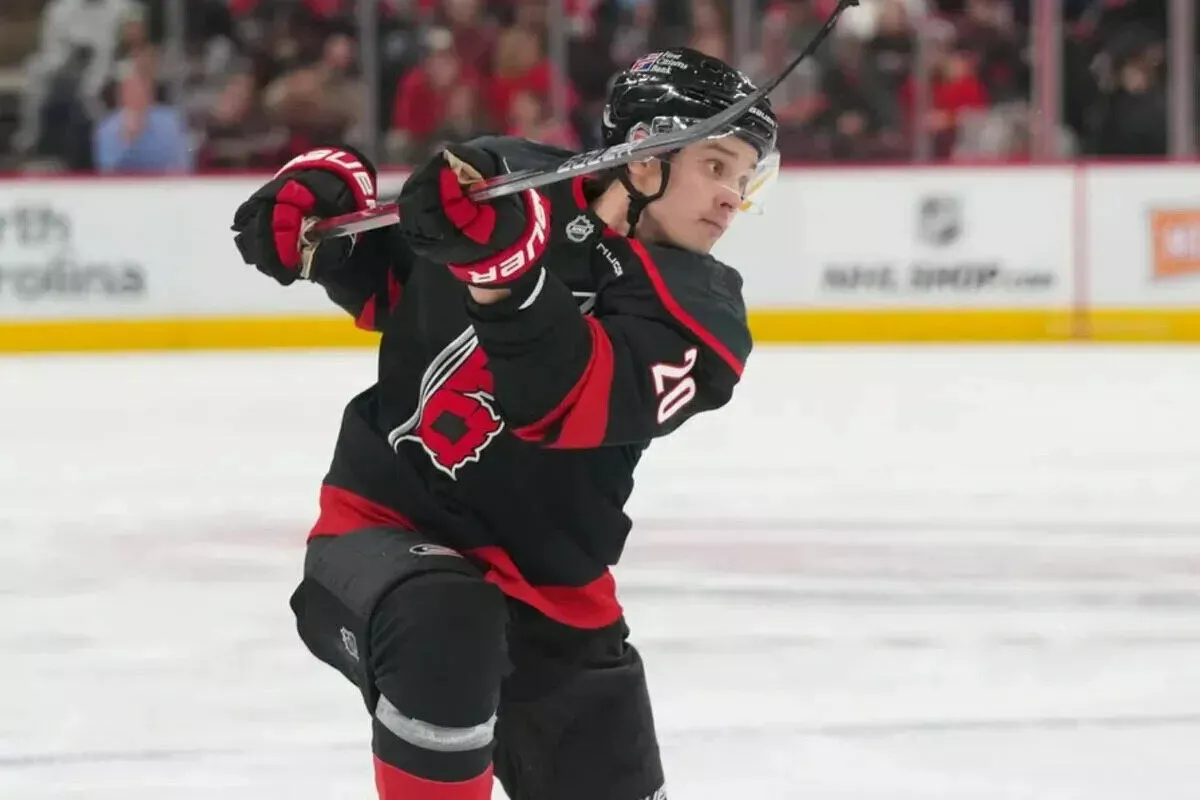 Carolina and Florida Deadlocked in 2026-27 NHL Eastern Conference Final Winner Markets