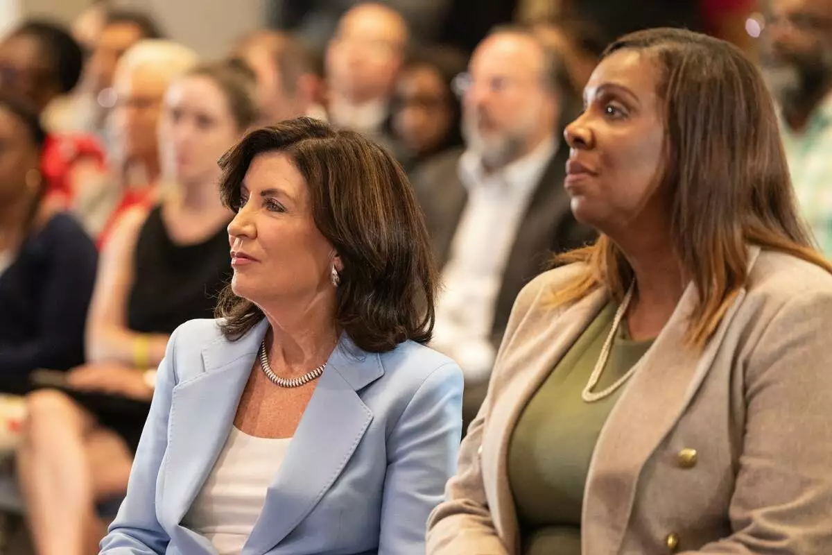 NY Governor Kathy Hochul and AG Letitia James